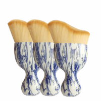 Yaeshii Wine Glass Shape High Quality Contour Brush Blue And White Single Blush Brush Beauty Tools